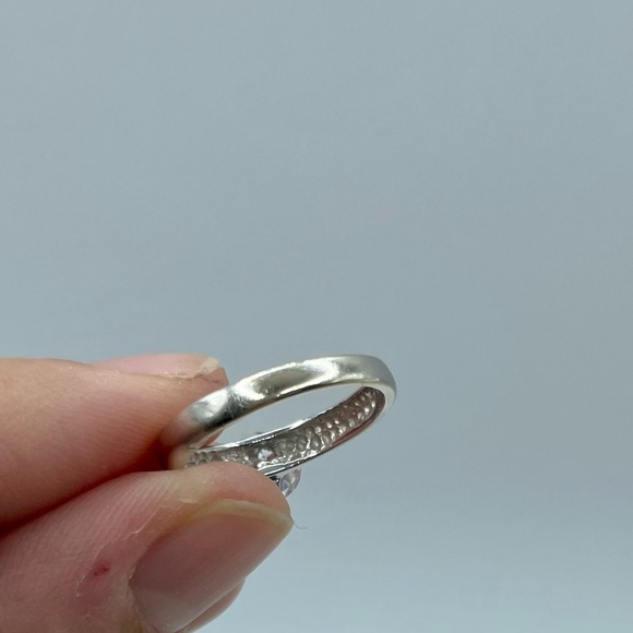 Vintage 90's CZ Spinner 14k Solid White Gold Solitaire Ring - Picture 7 of 16